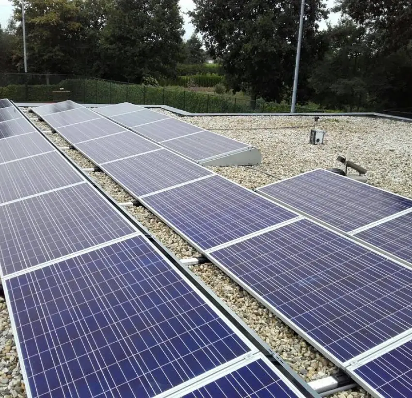 23 panelen op een sportkantine