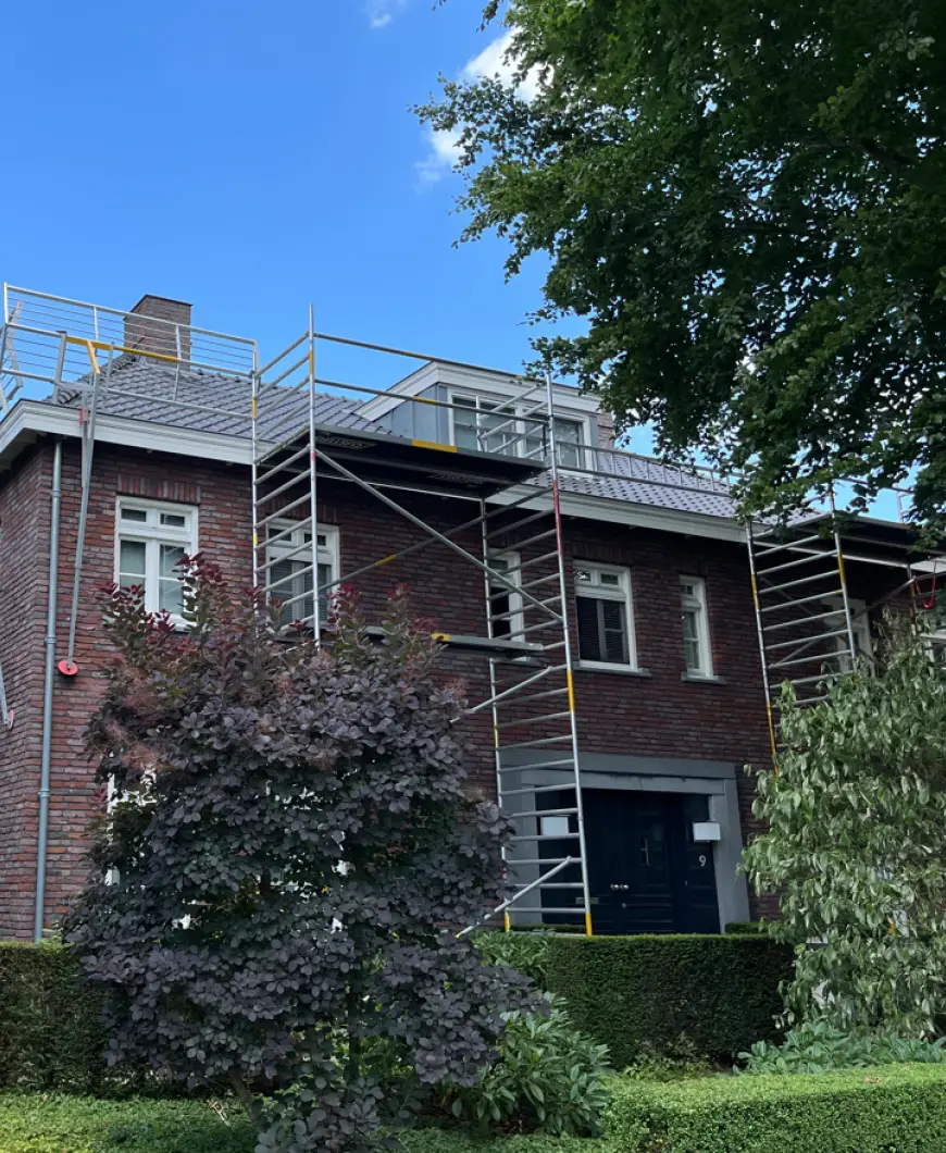 Zonnepanelen met Aesthetica indak montage en plat dak systeem 
